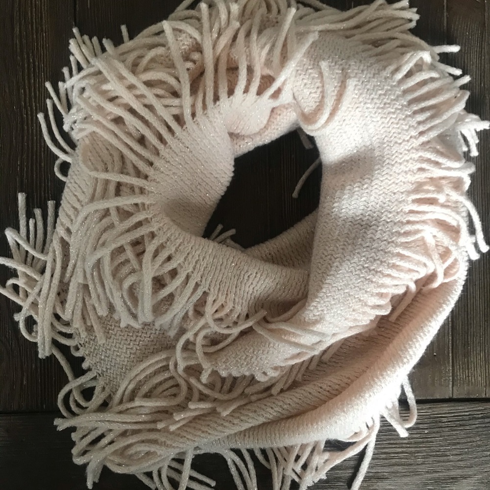 Infinity scarf